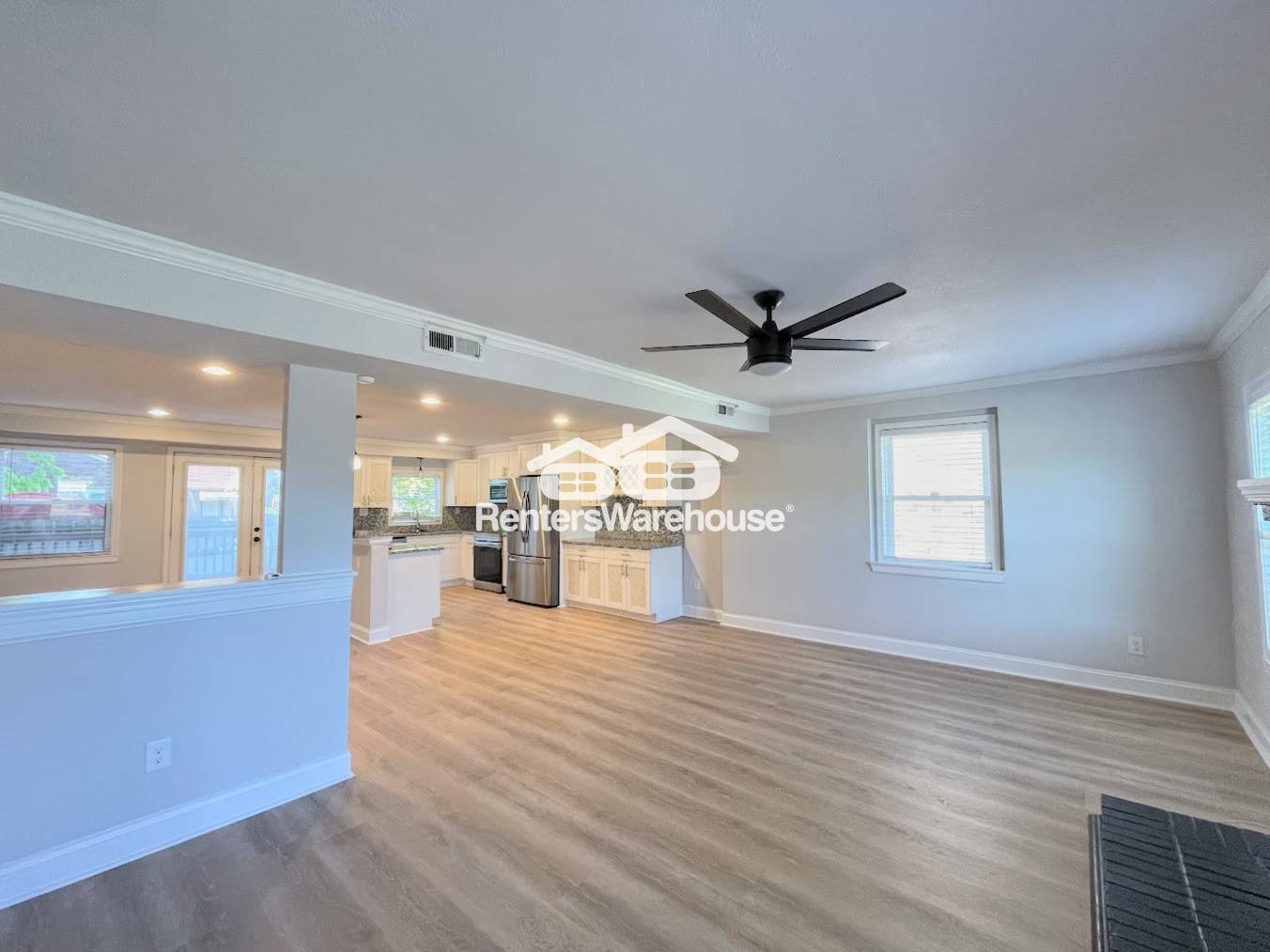 Building Photo - 2423 E Virginia Beach Blvd