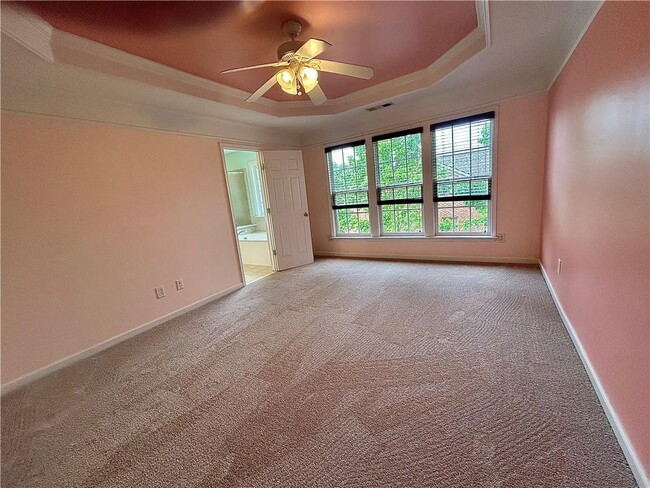 Building Photo - 4692 Wehunt Commons Dr