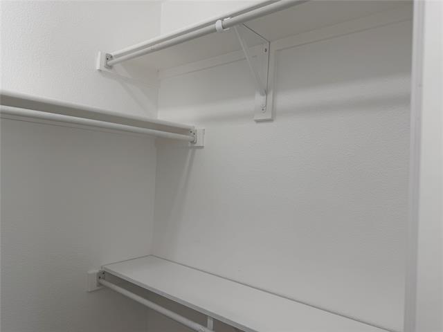 Building Photo - 523 Hilltop Dr