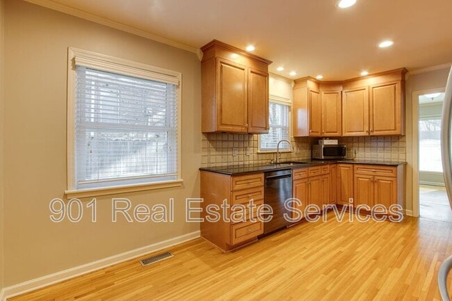 Building Photo - 5350 Edenshire Cove