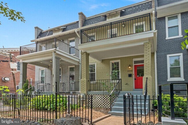 Building Photo - 1110 Orren St NE
