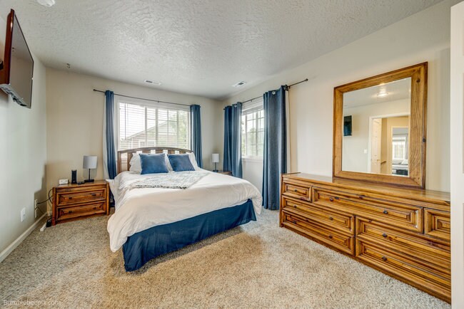 Building Photo - 931 N Goldenrod Ct