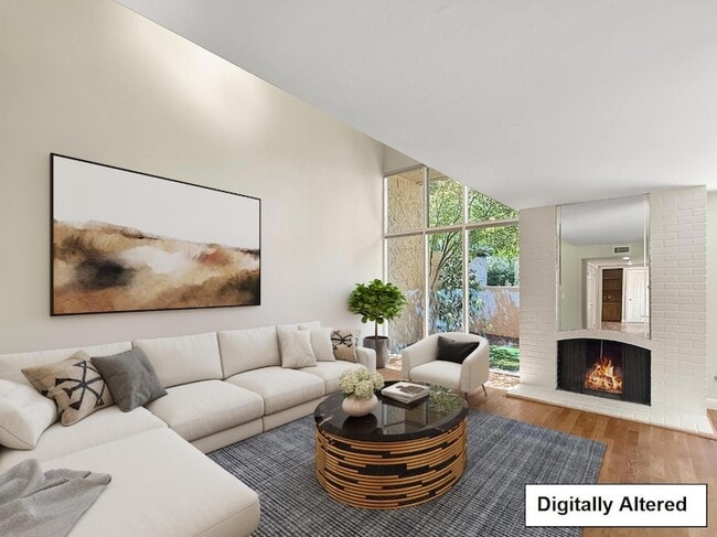 Building Photo - 285 Casitas Bulevar