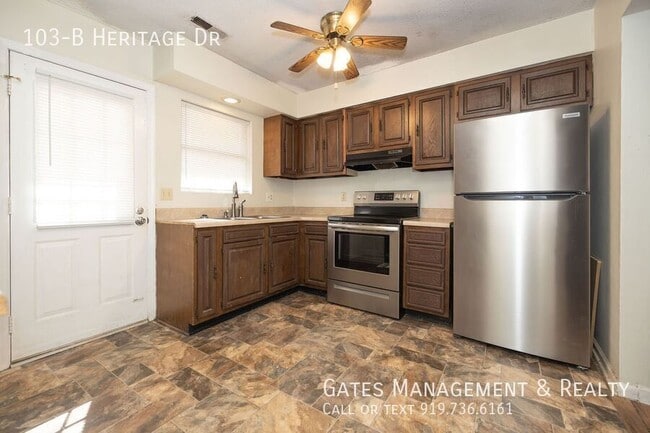 Building Photo - 103 Heritage Dr