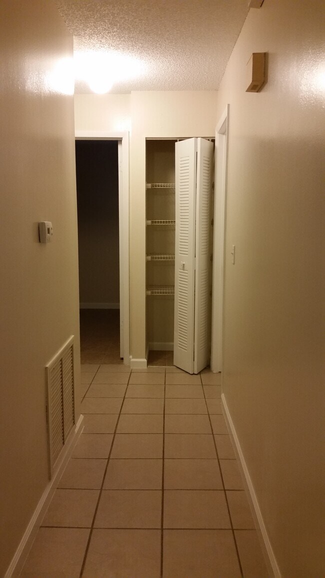 Building Photo - 3104 Poppyseed Ct