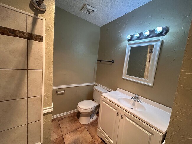 Building Photo - Sharp 3/2 in Frenship School District