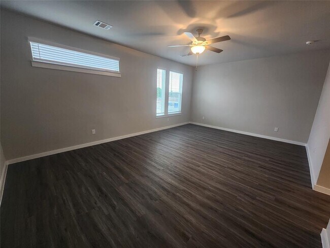 Building Photo - 18322 W Centro Cir