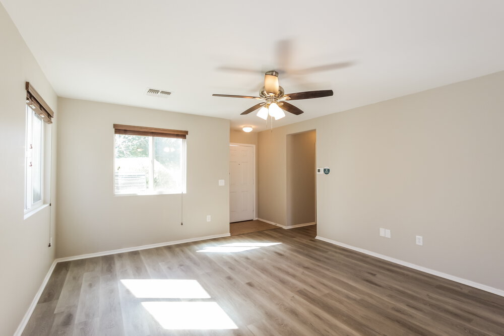Building Photo - 5093 E Kittentails Dr
