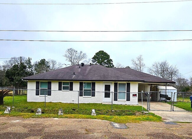 Primary Photo - 403 E Eighth Street