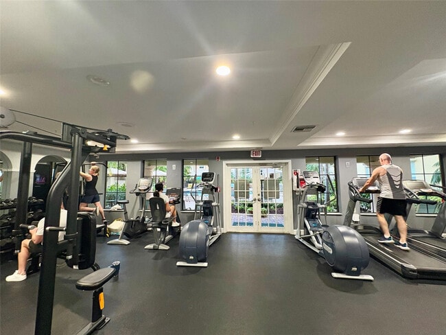 Building Photo - 780 S Sapodilla Ave