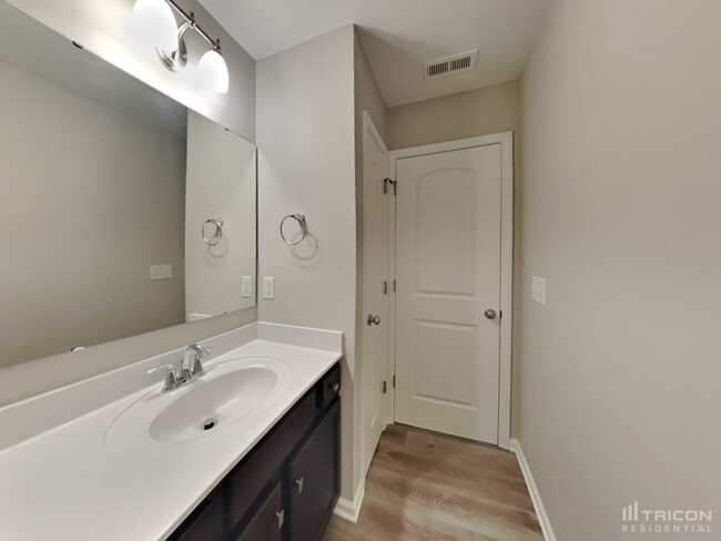 Building Photo - 3234 Winding Br Trl