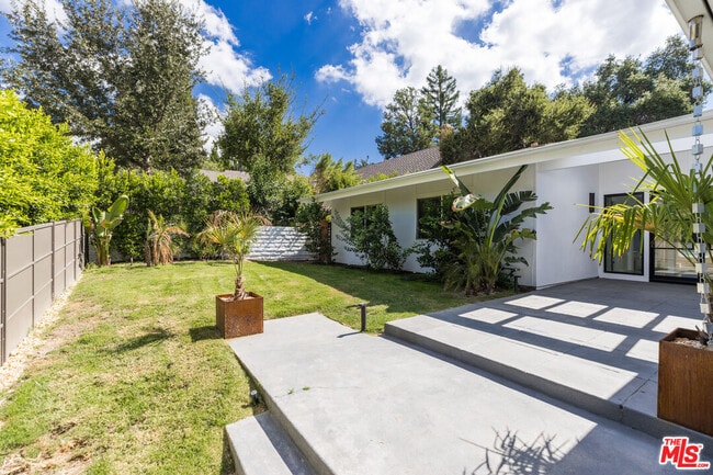 Building Photo - 23020 Wrencrest Dr