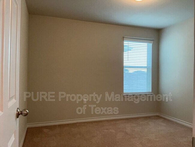 Building Photo - 11708 Coyote Call Way