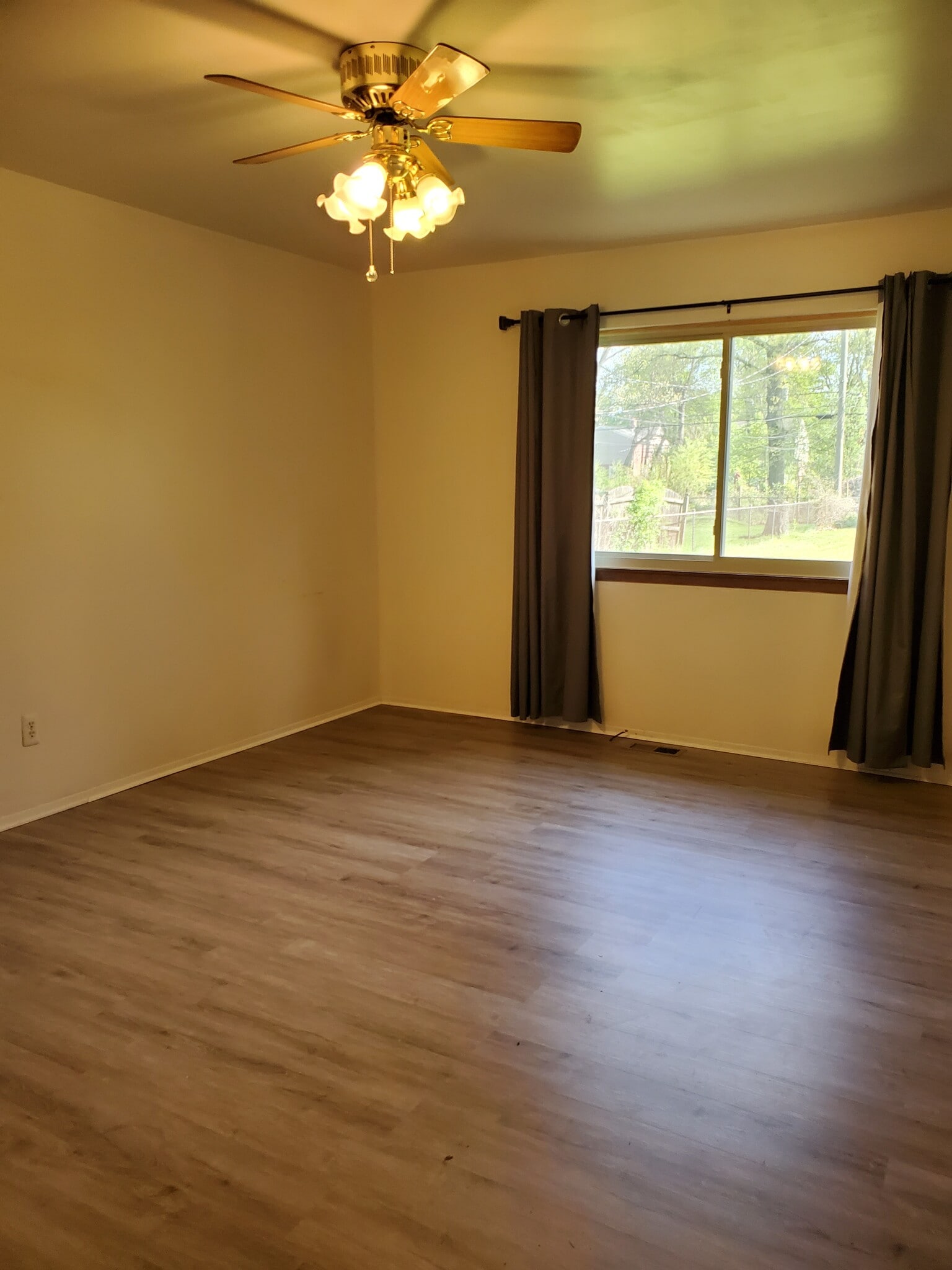 BR3 - 213 Potawatomi Blvd