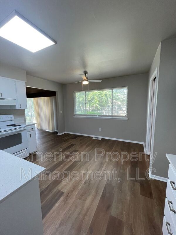 Building Photo - 7217 E 55th Pl