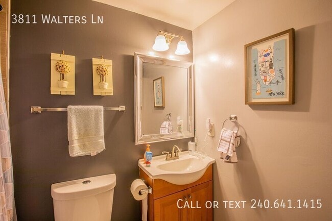 Building Photo - 3811 Walters Ln