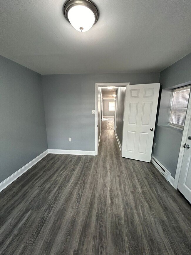 Building Photo - NEW 2 BED 1 BATH APARTMENT FIRST FLOOR