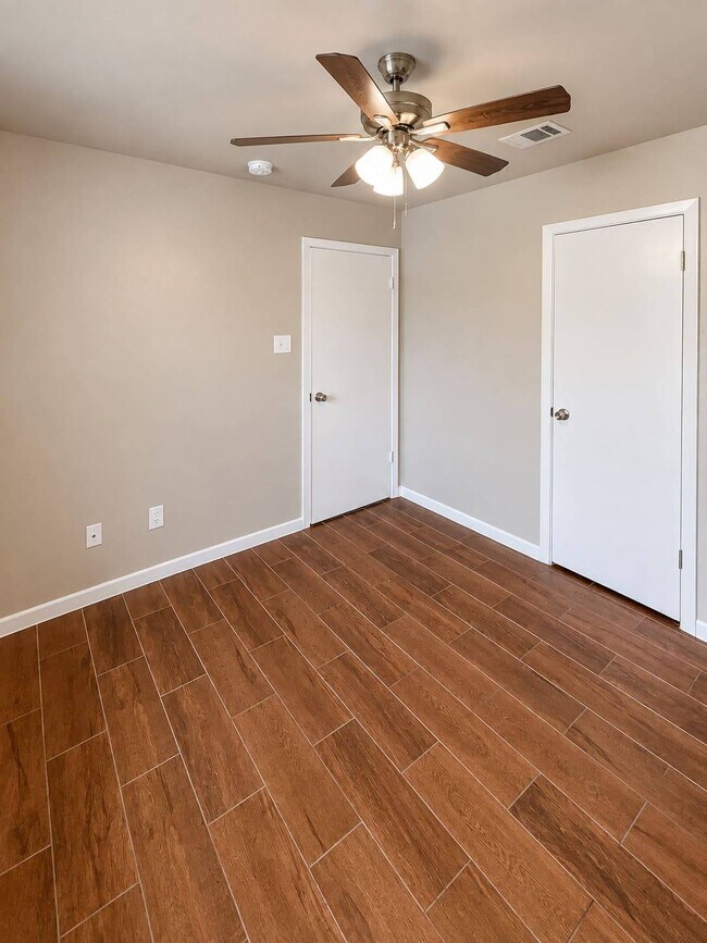 Building Photo - 1804 Moonstone Dr