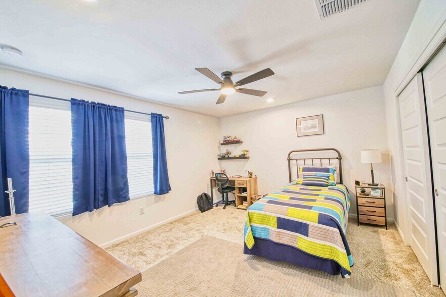 Building Photo - 7856 S Bonanza Park Dr