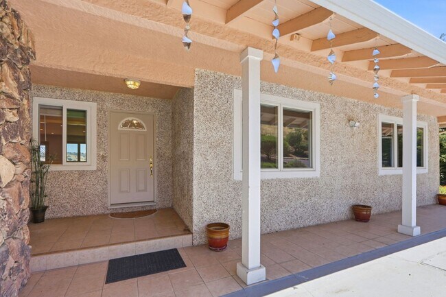 Building Photo - Million Dollar Views! Available Now!
