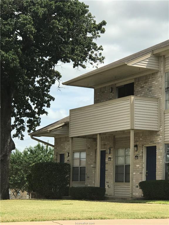 Building Photo - 906 Spring Loop