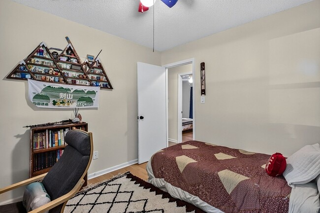 Building Photo - Nestled cul-de-sac home in Falcon Crest