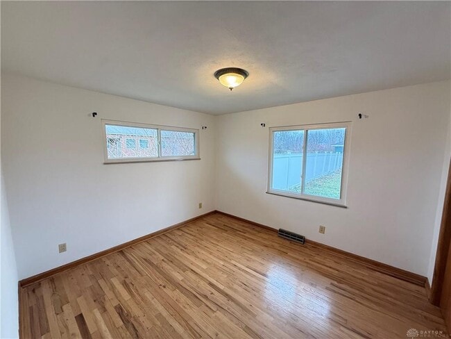 Building Photo - 3641 Maxton Rd