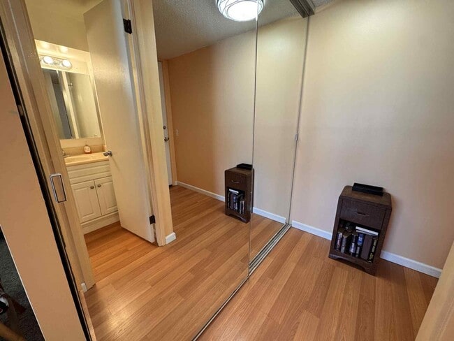 Building Photo - 2572 Lemon Rd