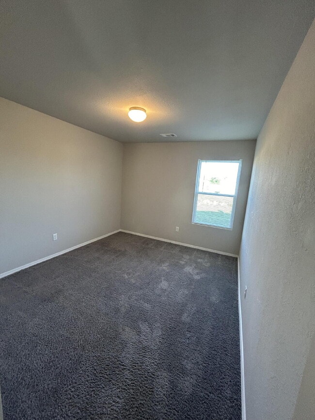 Building Photo - "Charming 3-Bed, 2-Bath Brookland Home wit...