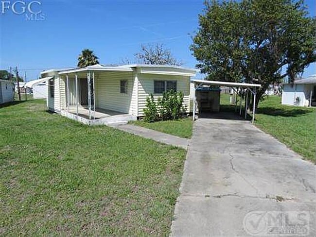 Building Photo - 2127 Twin Brooks Rd