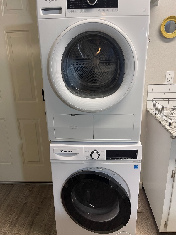 Building Photo - 1117 N 11th Ave