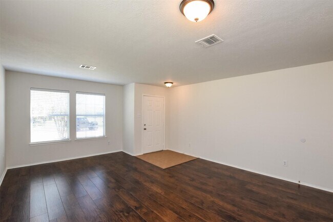 Building Photo - 19014 Prairie Bluff Dr