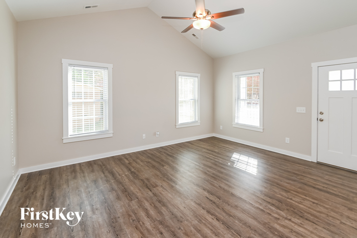 Building Photo - 203 Montclair Dr