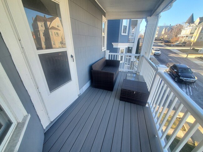 Building Photo - 14 N Munroe Terrace