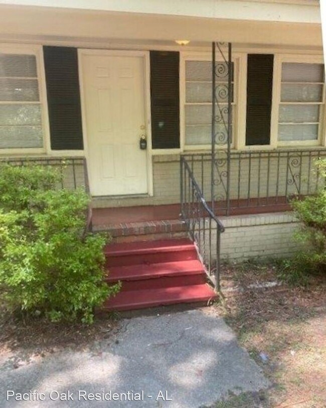 Building Photo - 3 br, 1 bath House - 108 16th Court Cir NE