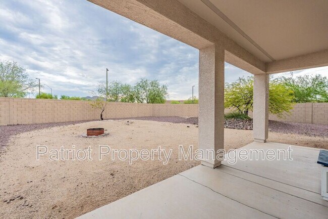 Building Photo - 42509 N 45th Dr