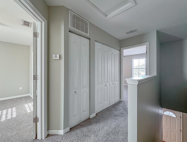 Building Photo - 1988 Green Castle Ln