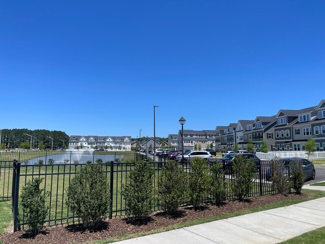 Building Photo - Grassfield Meadows