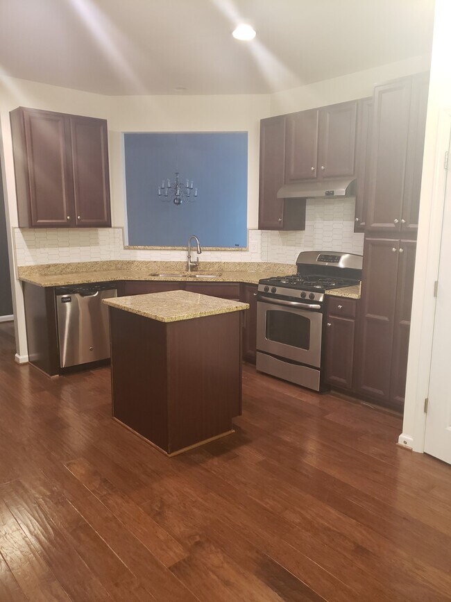 Building Photo - 3103 Abruzzo Pl