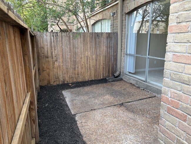 Building Photo - 4645 Wild Indigo St