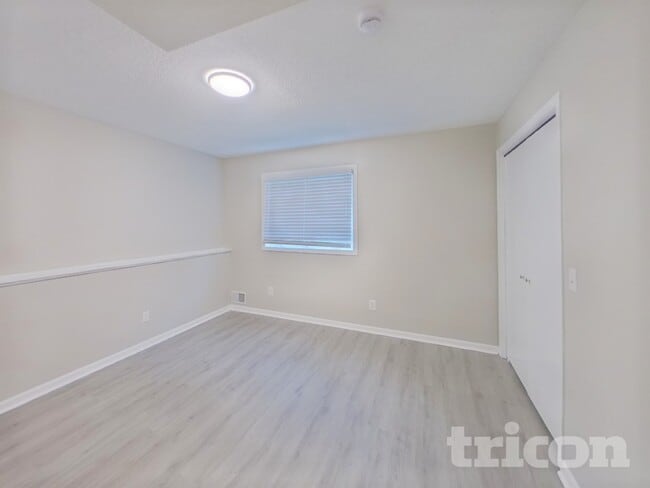 Building Photo - 12015 60th Pl N