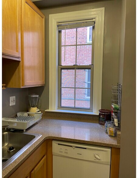 Building Photo - 1401 Columbia Rd NW