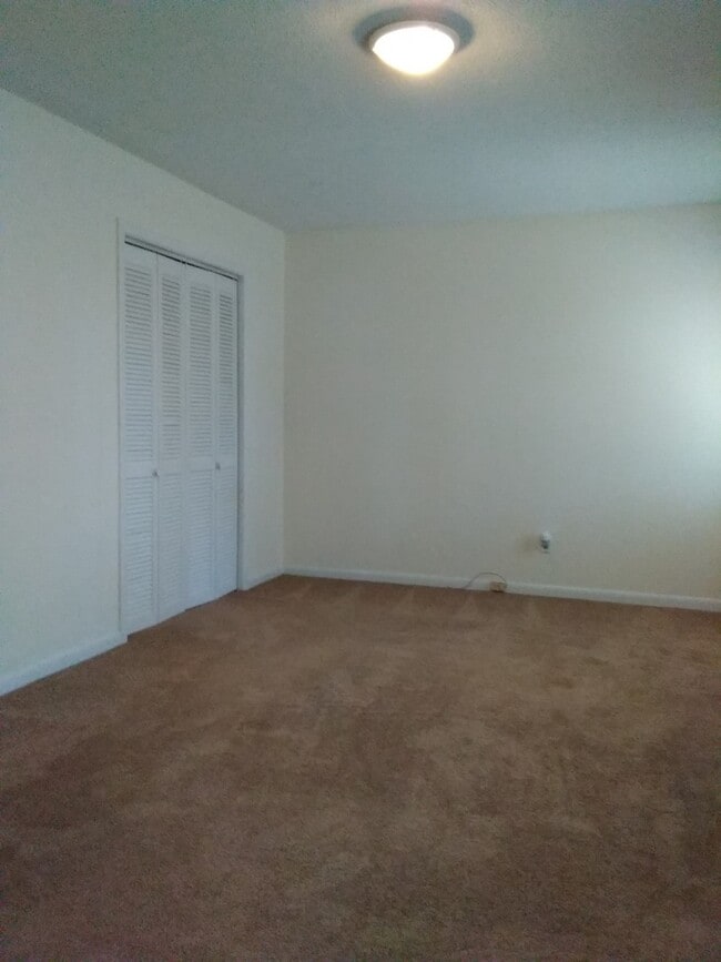 Building Photo - 8580 Tartan Rd