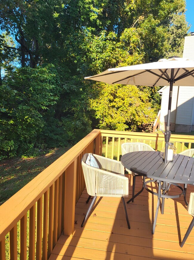 Building Photo - 220 Newport Drive