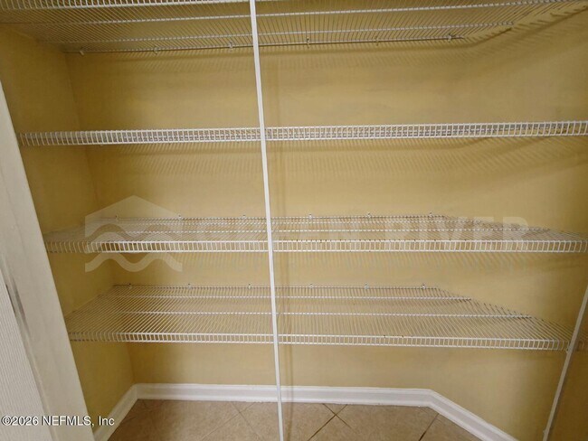 Building Photo - 1500 Calming Water Dr