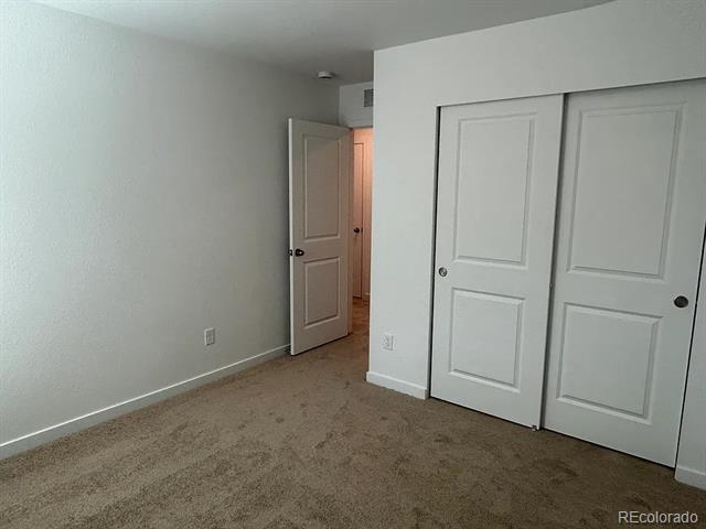 Building Photo - 662 N Clubview St