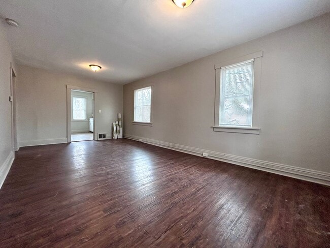 Building Photo - Two Bedroom Home in Muskegon