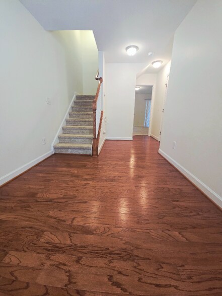 Building Photo - 1207 Heritage Links Dr