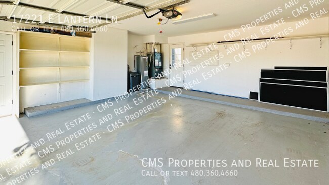 Building Photo - 17221 E Lantern Ln