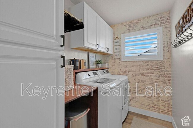 Building Photo - 12473 S Desert Mesa Dr